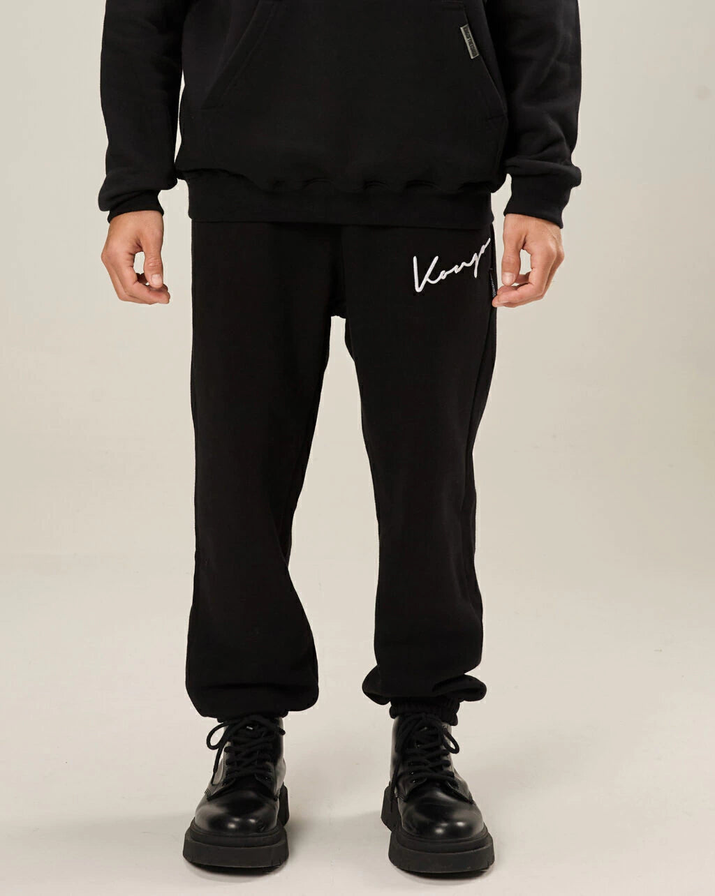 Jog Essential Black