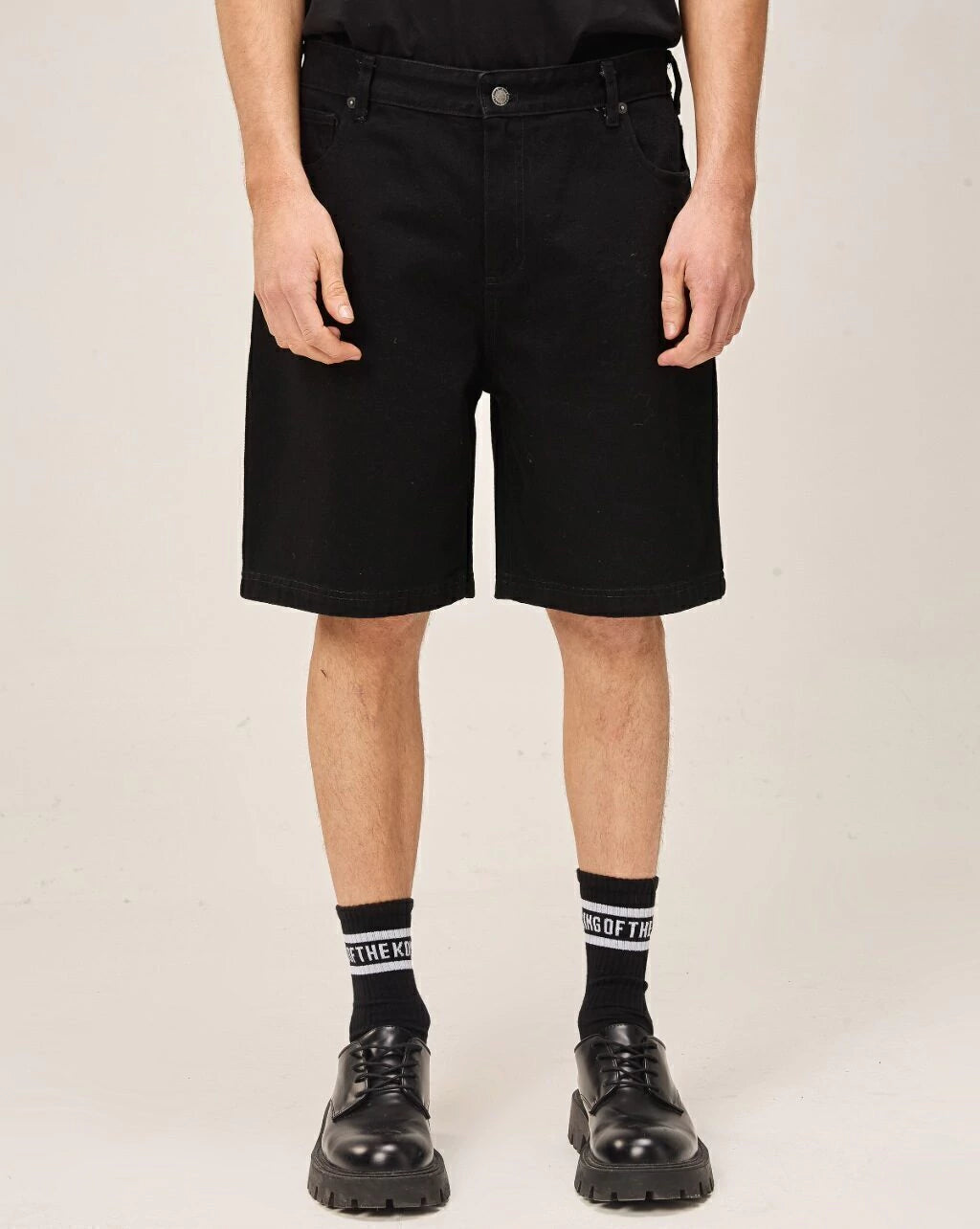 Bermuda V26 Black